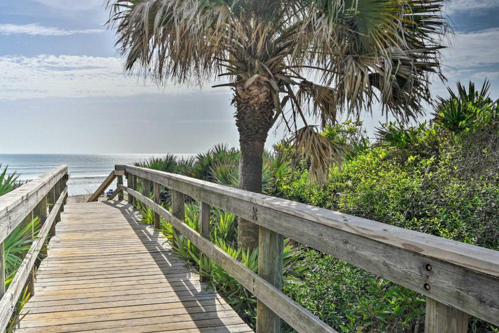 Walk to Ocean Condo with Pool in New Smyrna Beach